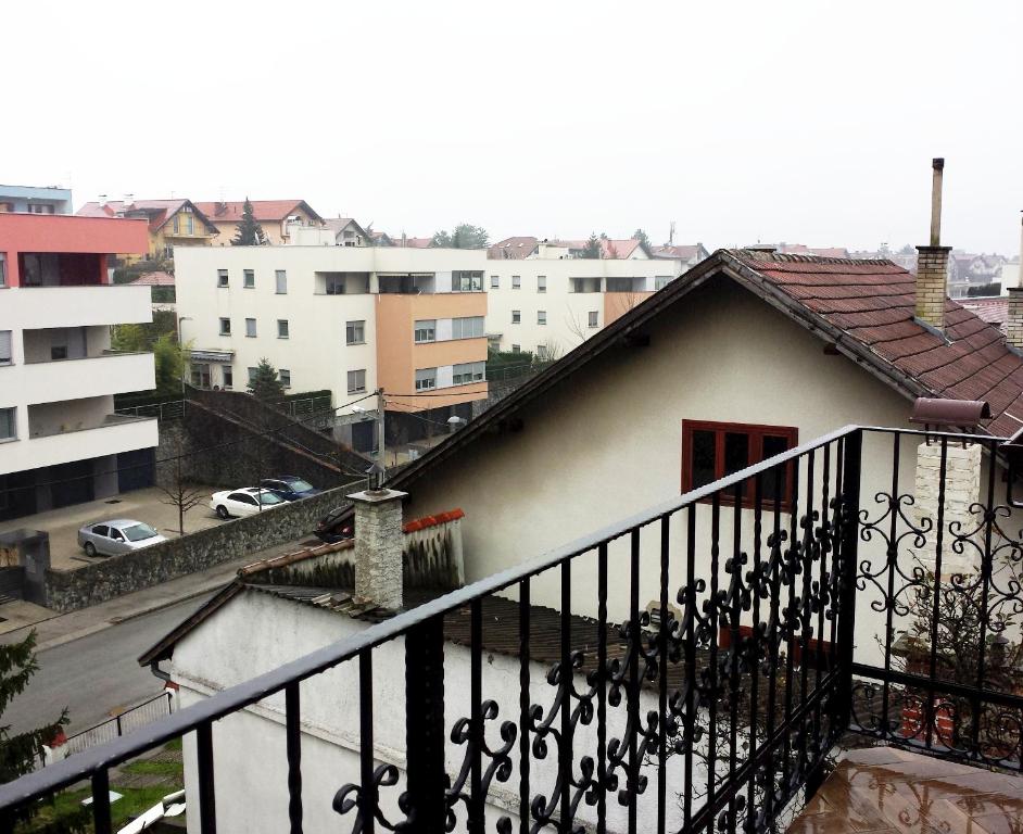Apartman - Ružičnjak - Apartamento Con Balcón