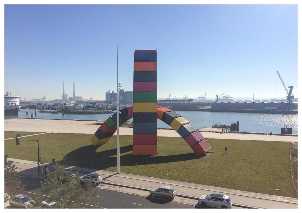 Photo de la galerie de l'établissement Appartement Perret avec vue mer en centre ville, au Havre