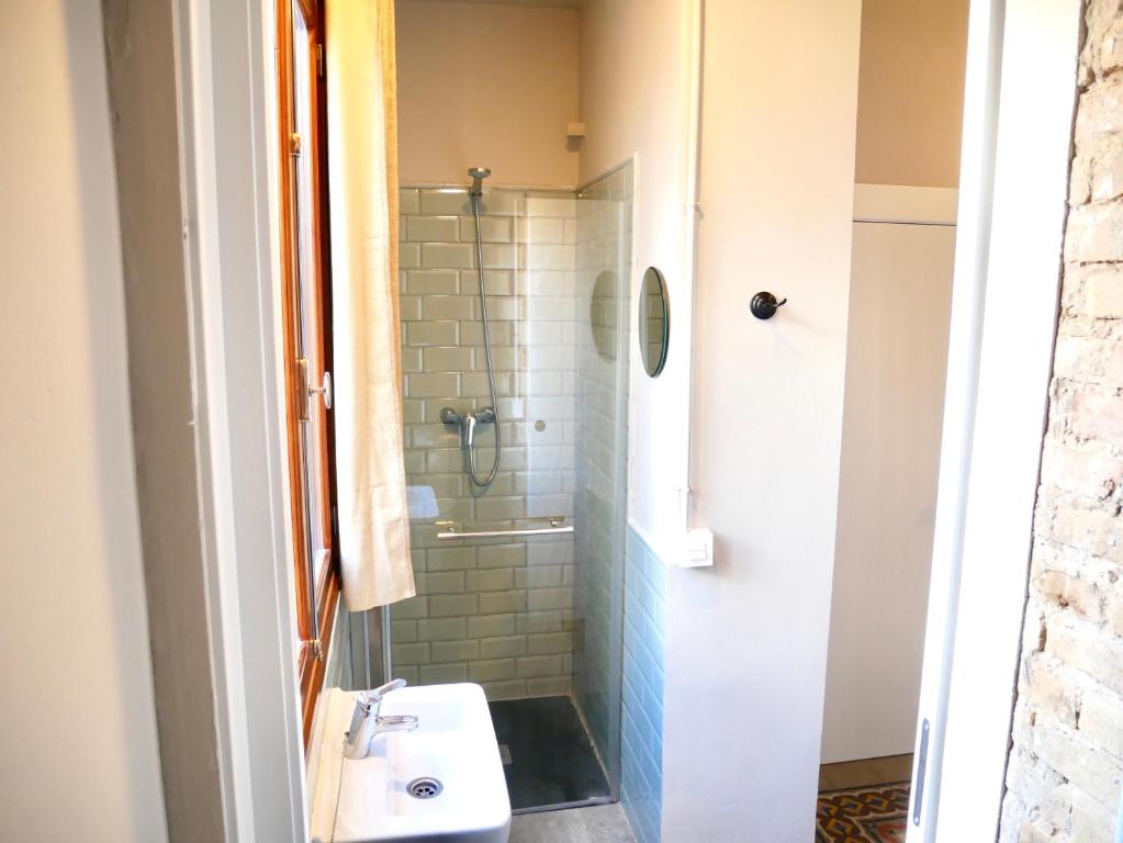 Bird House - Twin Room With Private Bathroom