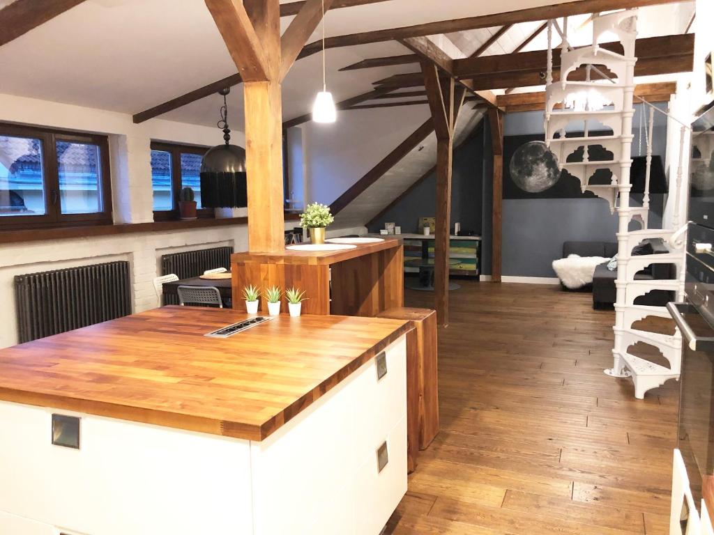 Kuchyňa alebo kuchynka v ubytovaní Bednarska 18 - Loft by Homeprime
