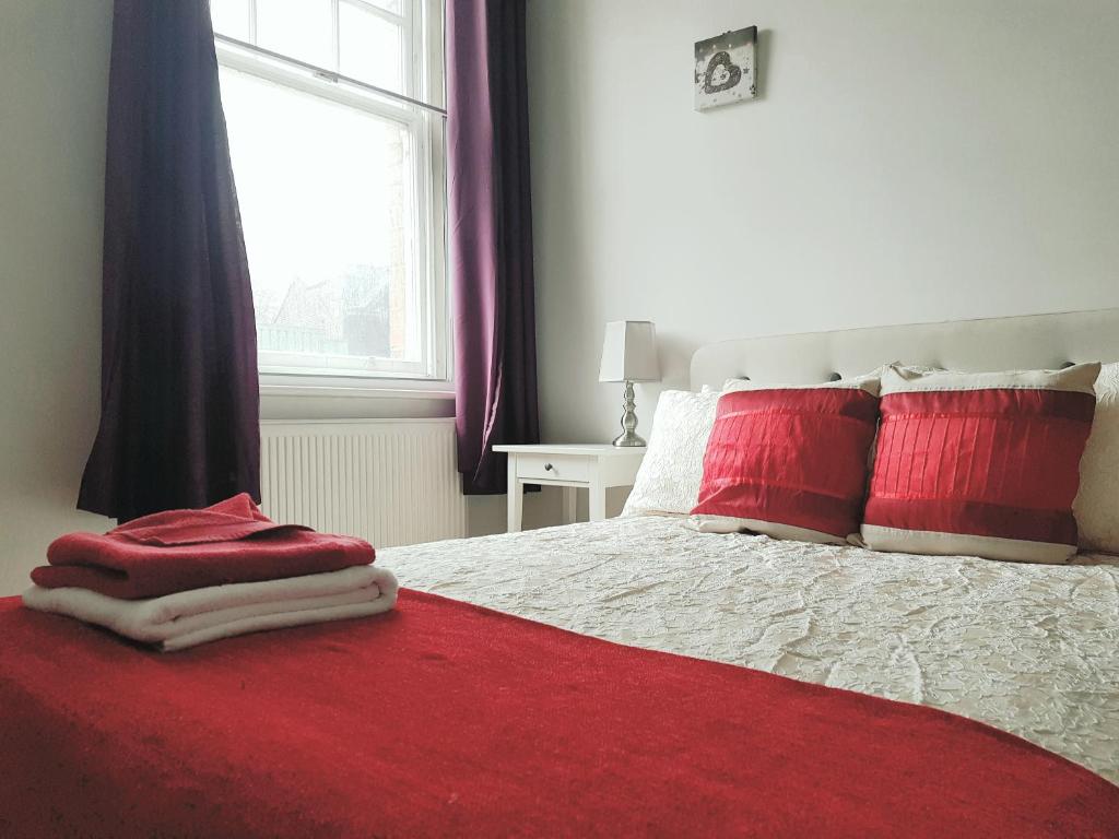 Highbury & Islington Hub - Two-Bedroom Apartment