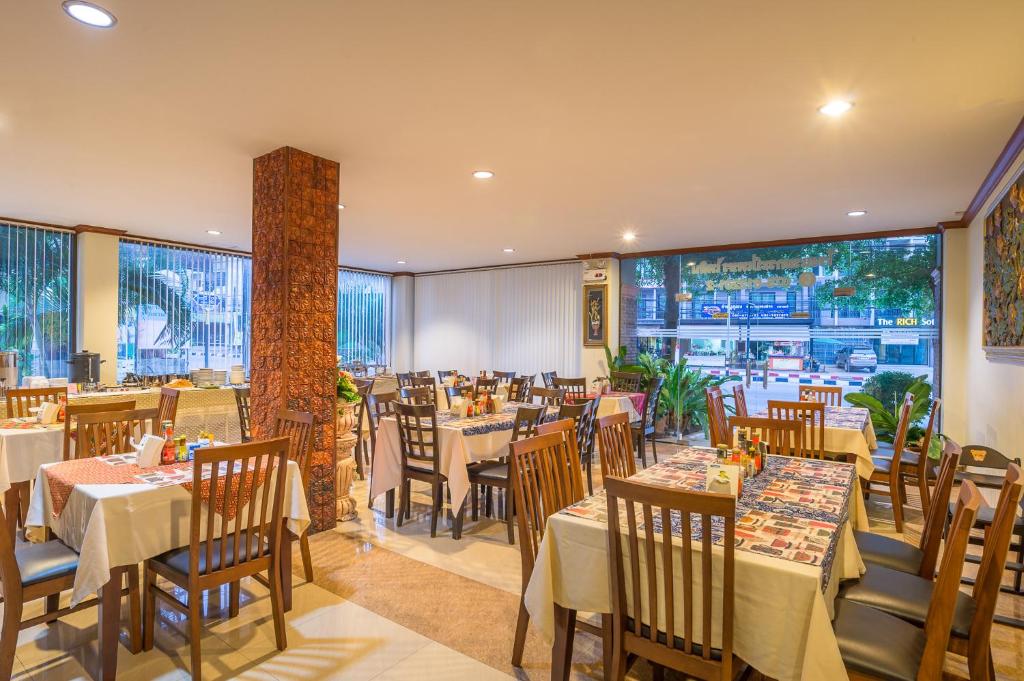 Restaurace v ubytování Krabi Phetpailin Hotel