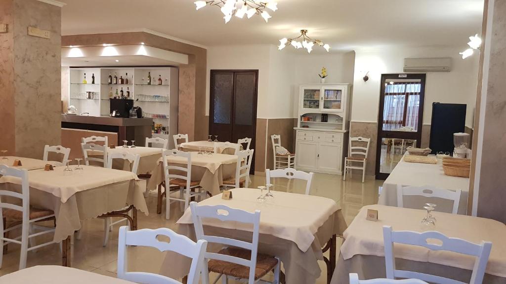 Restaurace v ubytování Albergo Primavera