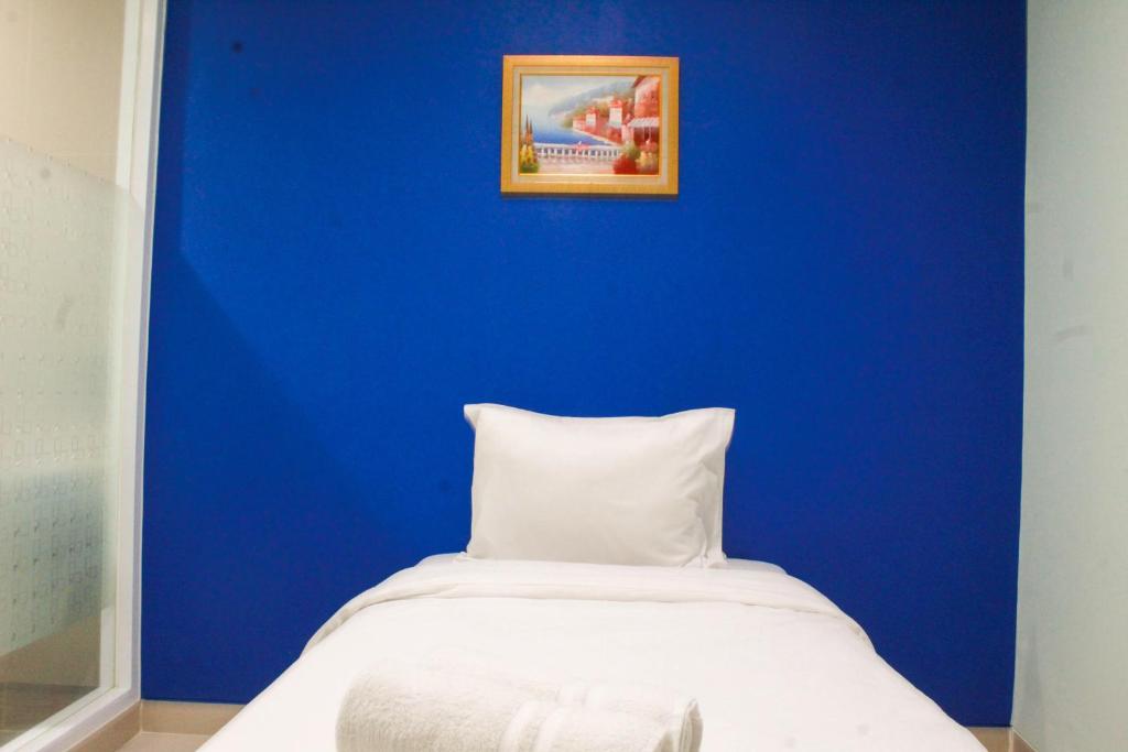 Simple Studio Room at Guest House Way Seputih near Central Park By Travelio - Appartement