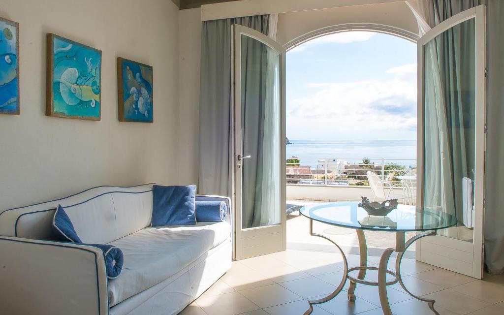 Posezení v ubytování Hotel Mea - Aeolian Charme