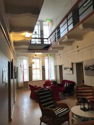 Posezení v ubytování Visby Fängelse