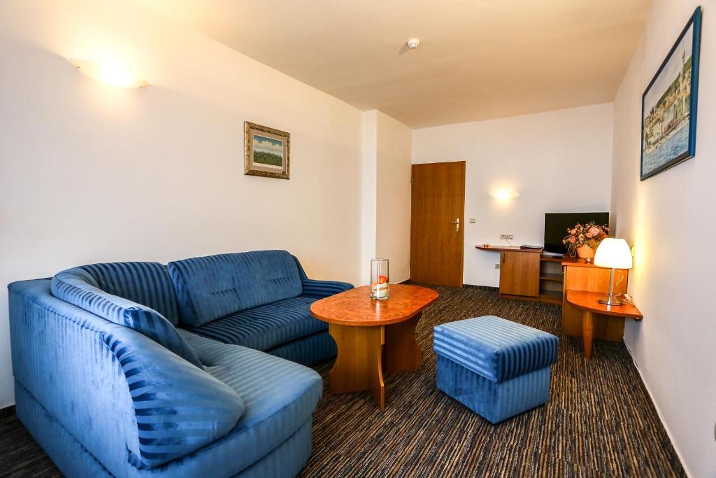 Posezení v ubytování Hotel Dražica - Hotel Resort Dražica