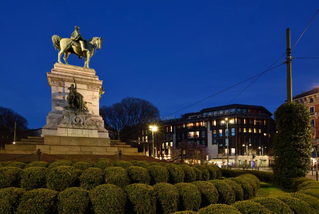 UNA Hotels Cusani Milano - Resim 28