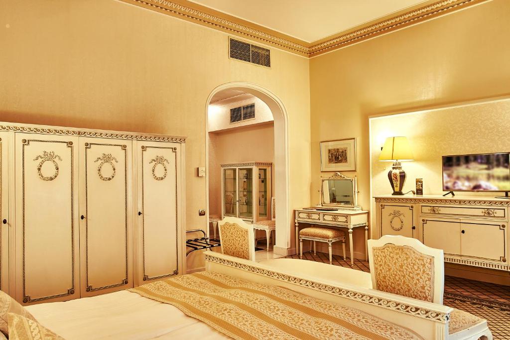 Grand Hotel Continental Bucuresti - Deluxe Double Room