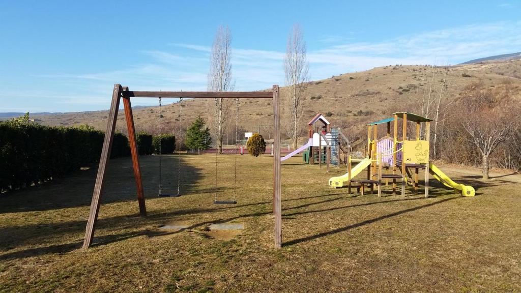 Detský kútik v ubytovaní Casa adosada ideal familias en GER-PLETA DE SAGA