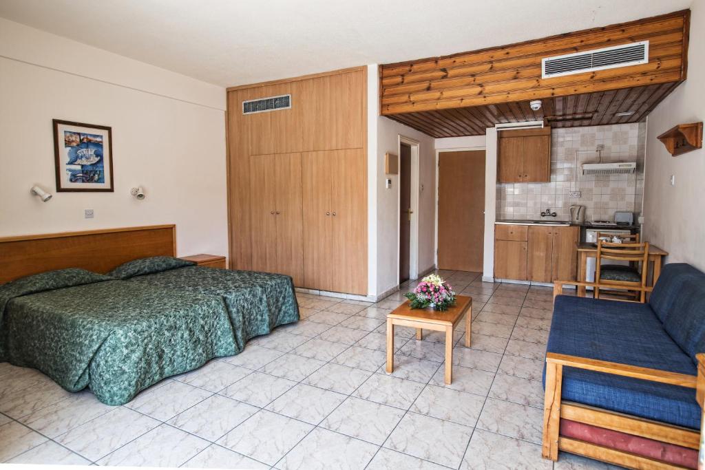 Kuchyň nebo kuchyňský kout v ubytování Anthea Hotel Apartments