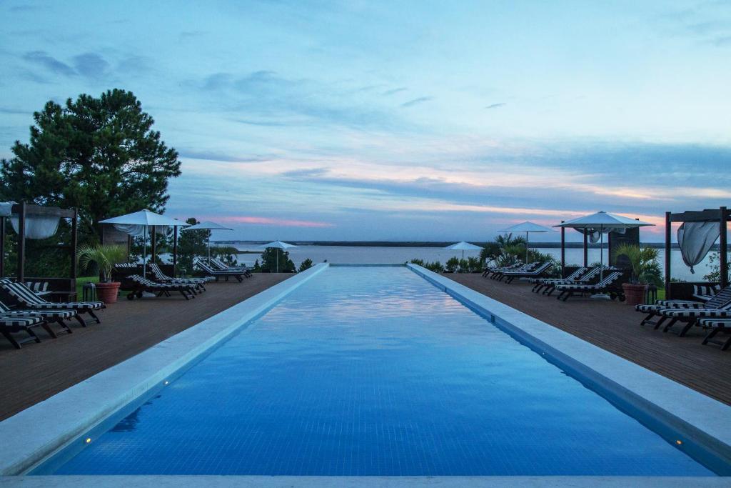 Casa-Chic Carmelo Hotel