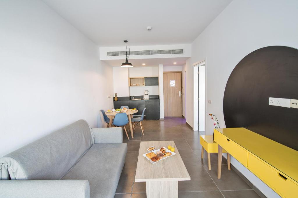 Posezení v ubytování Anthea Hotel Apartments