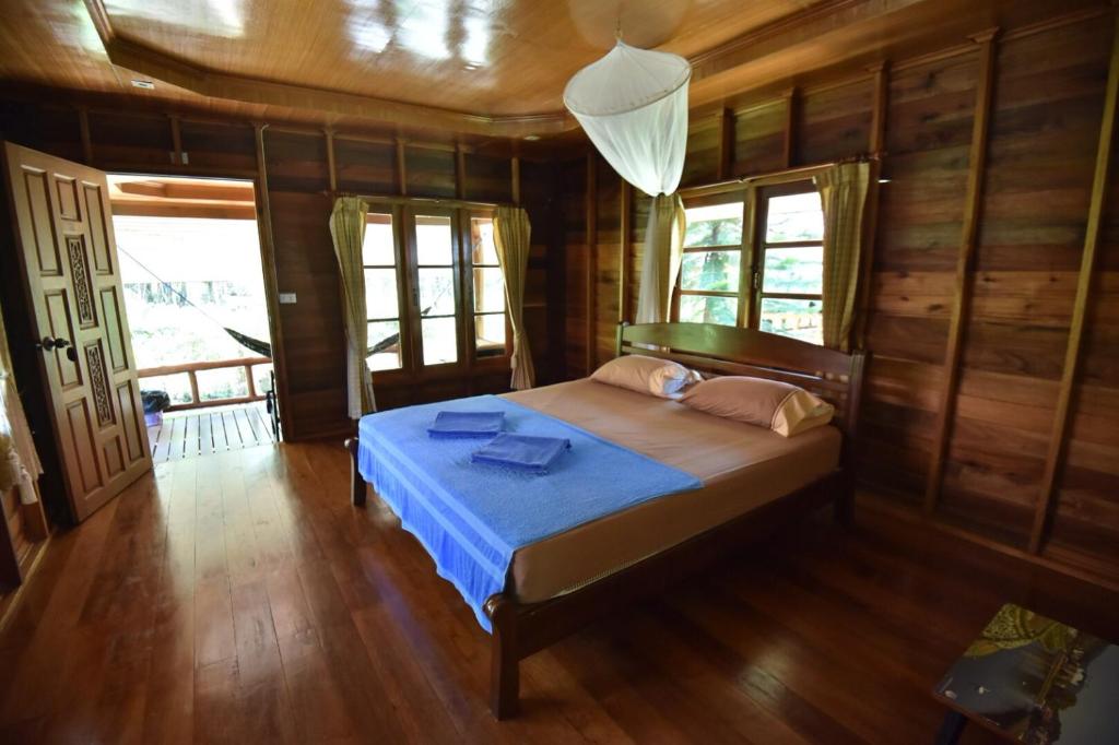 Namtok Bungalows - 8