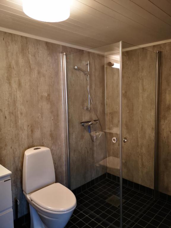 Koupelna v ubytování Henningsvær Guesthouse