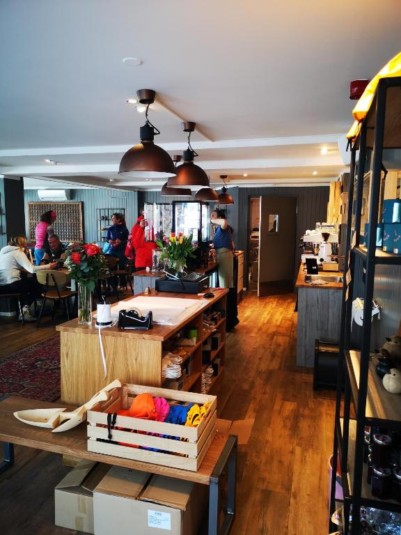 Posezení v ubytování Henningsvær Guesthouse
