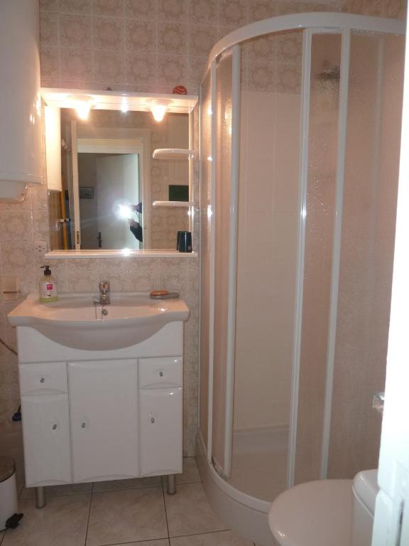 Kúpeľňa v ubytovaní Apartamento con vista impresionante a la bahía de Roses-189