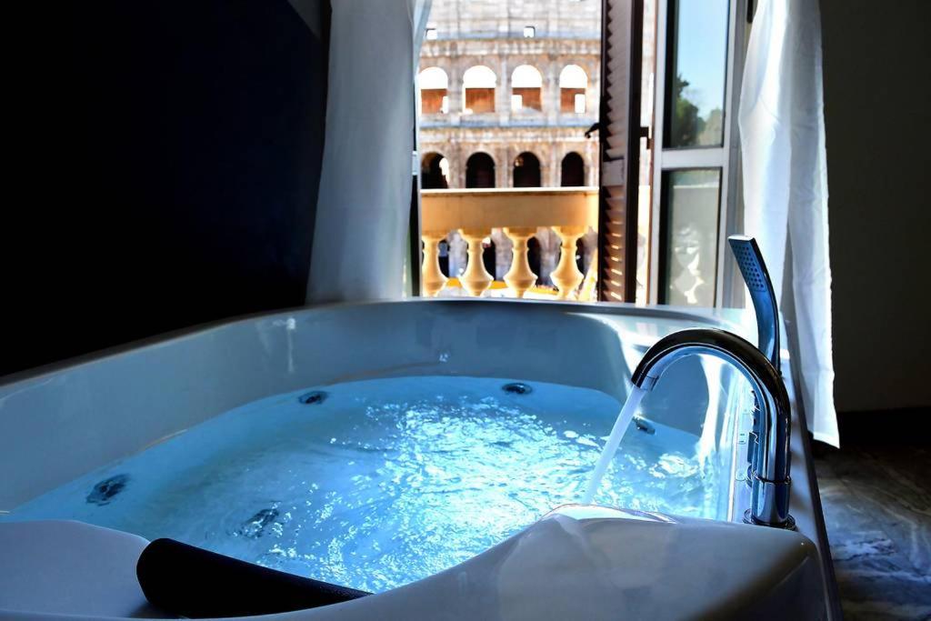 View Colosseo From Jacuzzi, Rome – Updated 2024 Prices