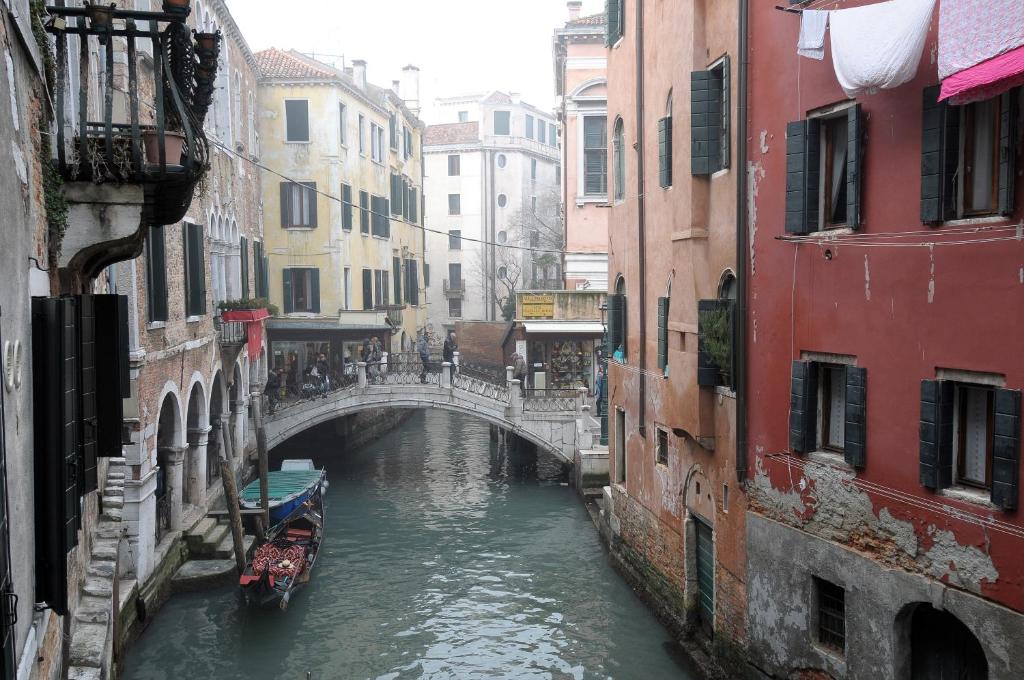 
Superior Double Room with Canal View
