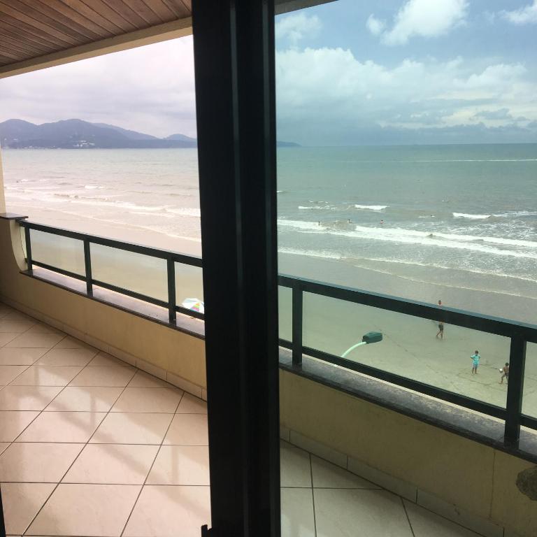  Apartamento a Beira Mar