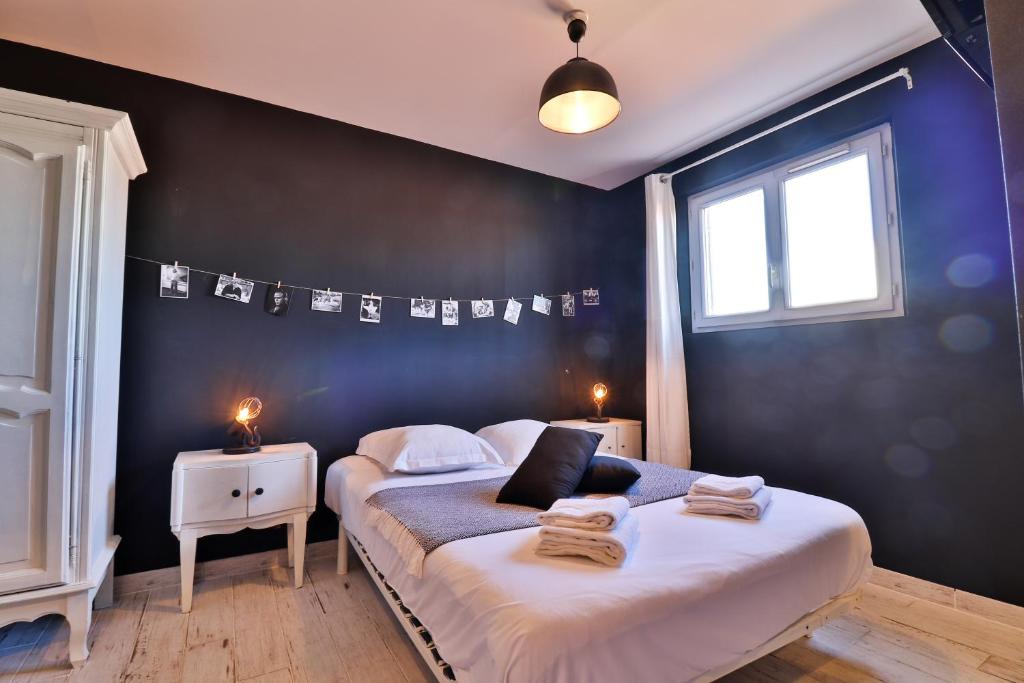 Postel nebo postele na pokoji v ubytování Hôtel La Bastide
