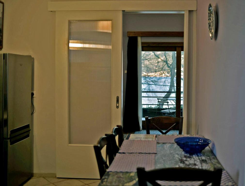 Lake view apartment - 8