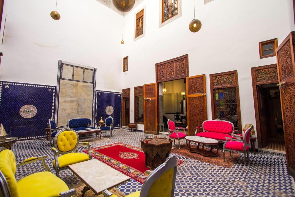 Posezení v ubytování Riad 53 Fes - Luxury Oasis