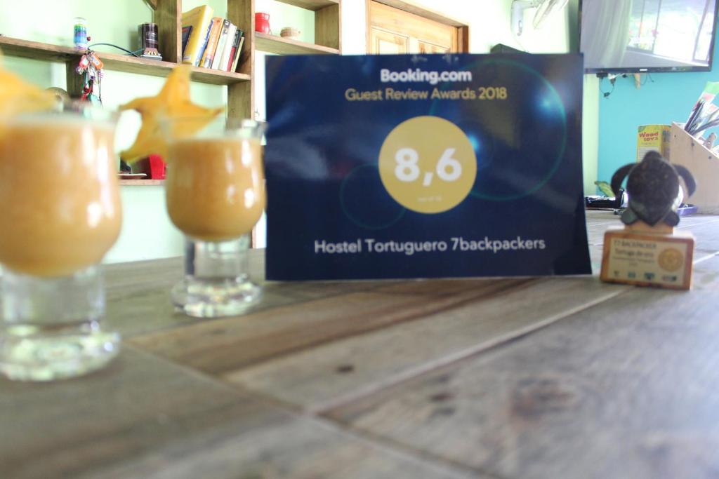 Certifikát, hodnocení, plakát nebo jiný dokument vystavený v ubytování Hostel Tortuguero 7BackPackers