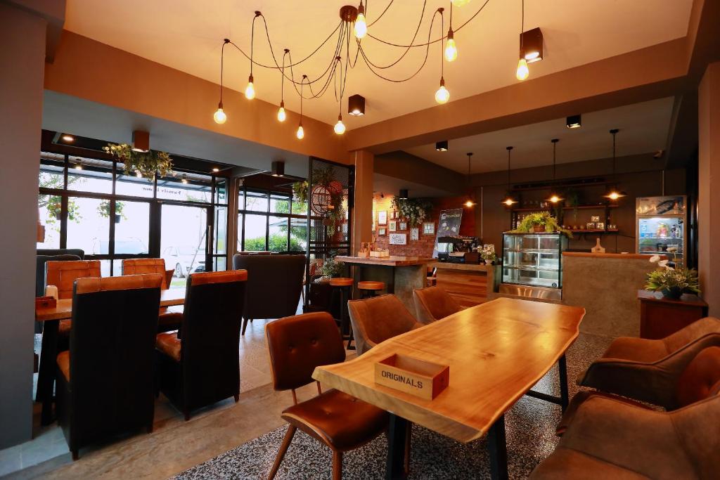 Canvas Family Home - 5