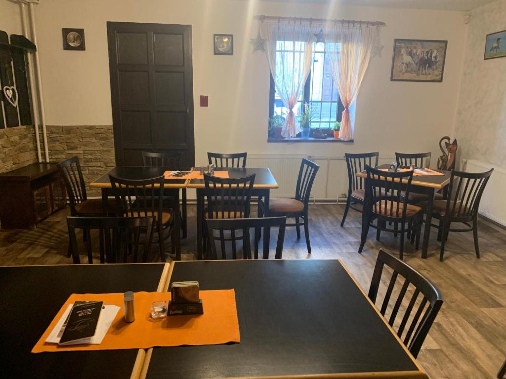 Restaurace v ubytování Penzion a Restaurace Na Jízdárně