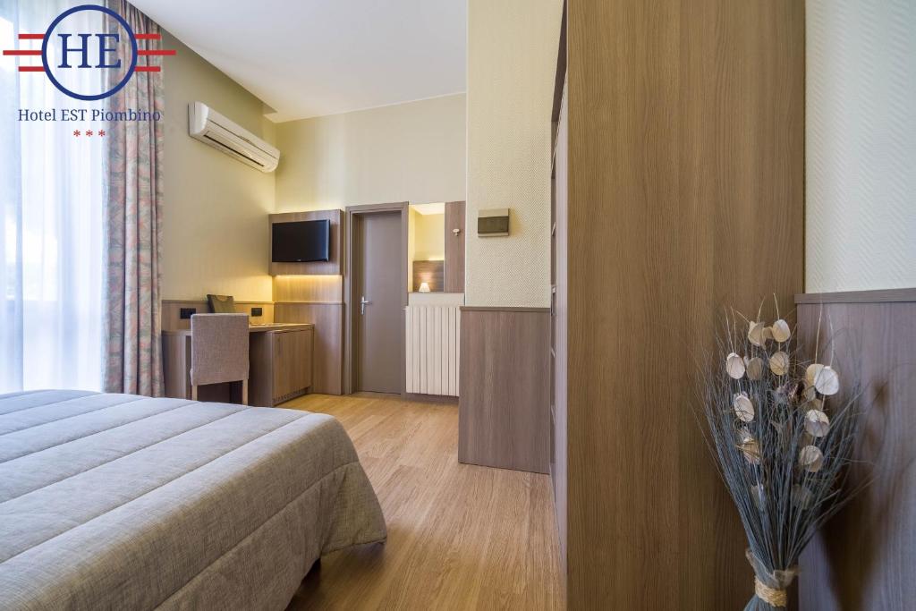 Kuchyň nebo kuchyňský kout v ubytování Hotel Est Piombino