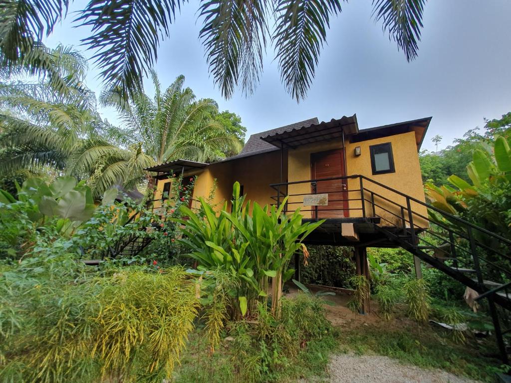Anurak Community Lodge - SHA Plus - Double Room