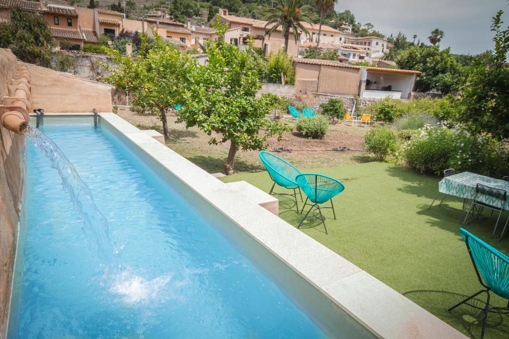 Bazén v ubytování Sa Fita Backpackers - Albergue Juvenil nebo v jeho okolí