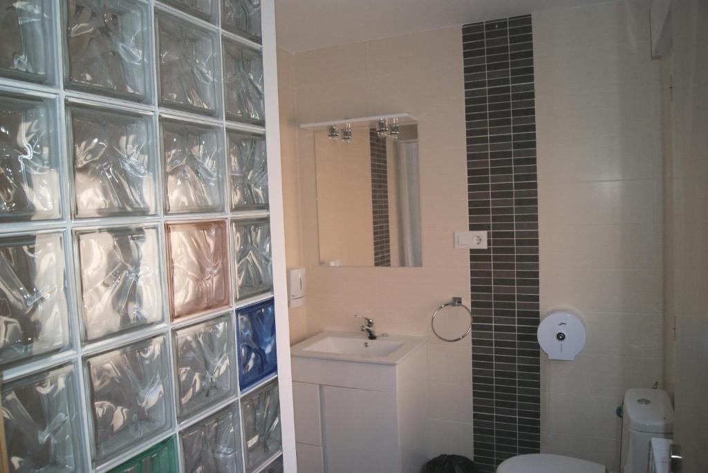 Pensión Calfred II - Habitación Doble Con Baño Privado