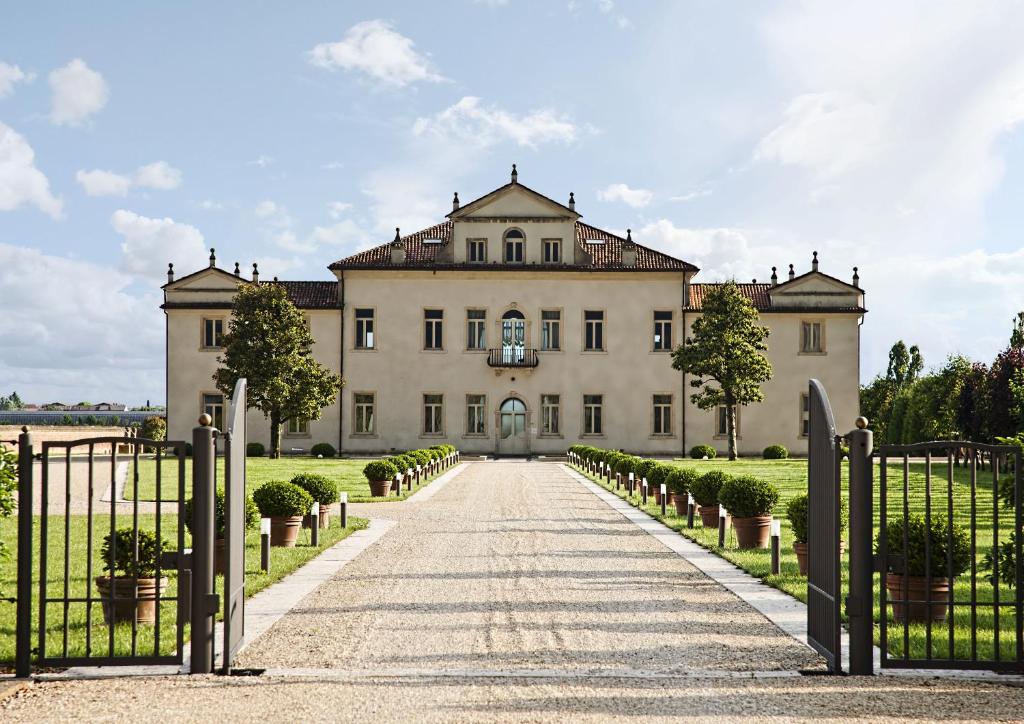 Villa Cornaro Tourist Suites