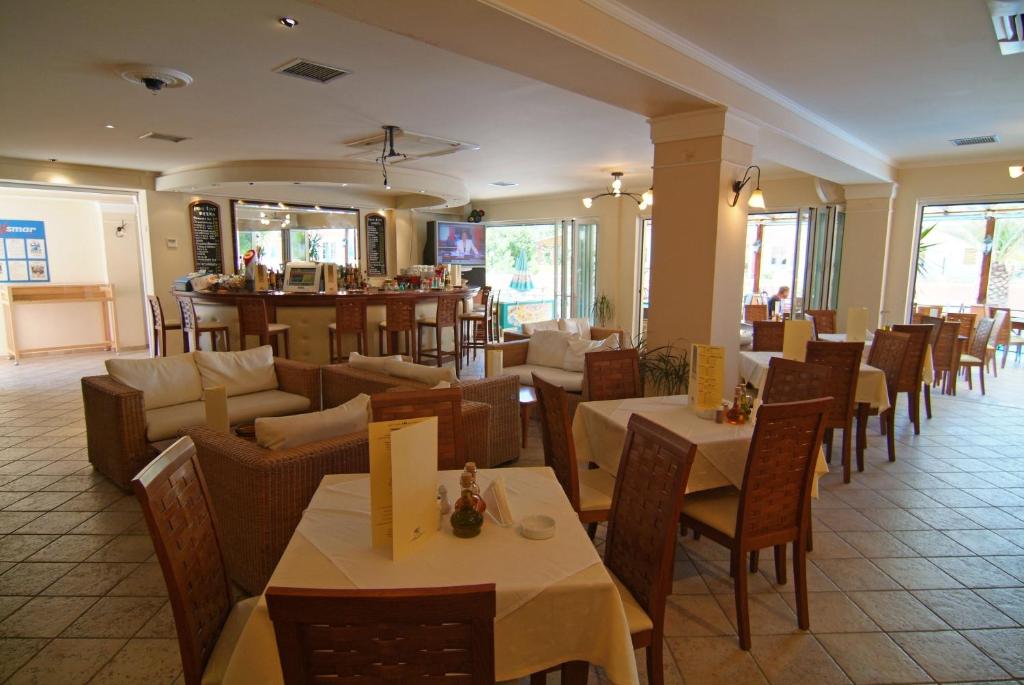 Restaurace v ubytování Joy Hotel