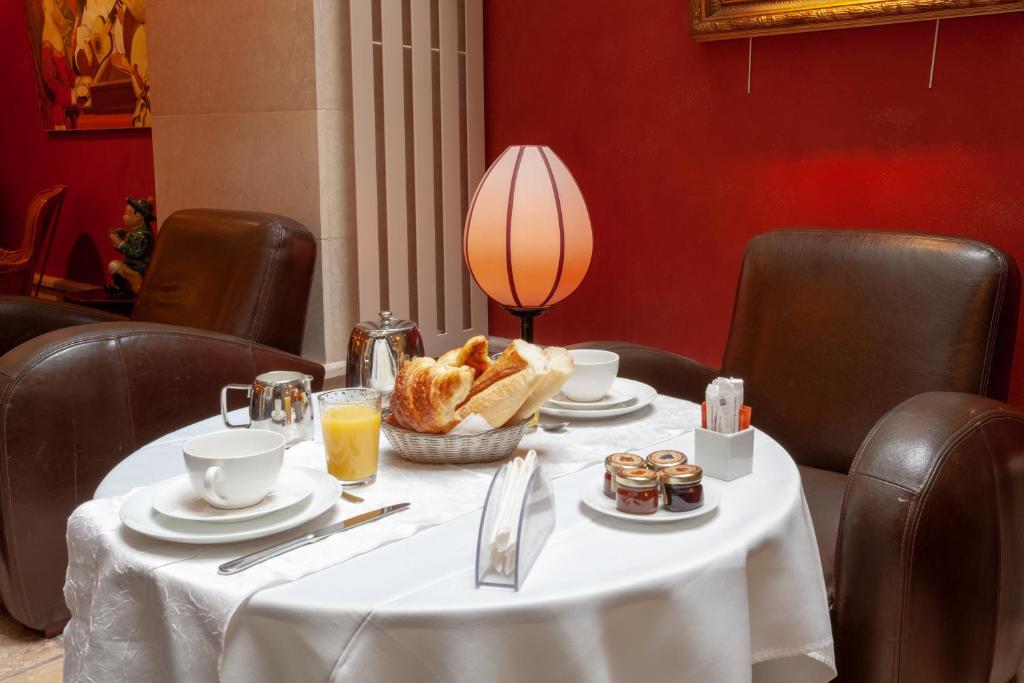 Hôtel Atlantis - Resim 3