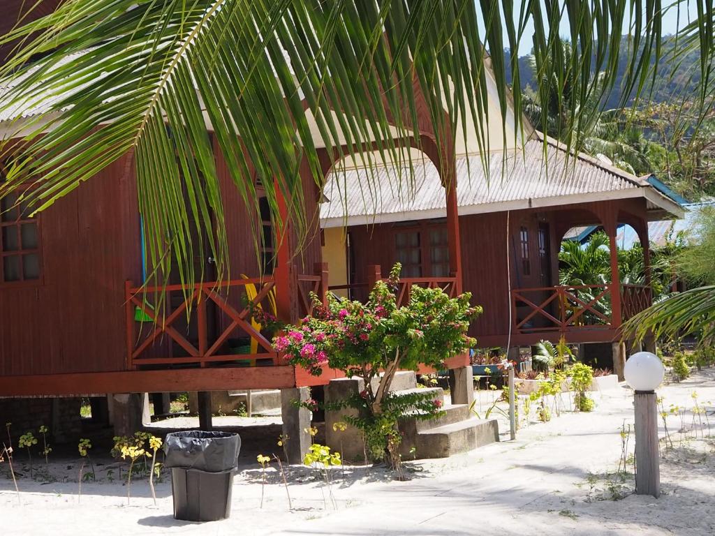 Zahrada ubytování Samudra Beach Chalet