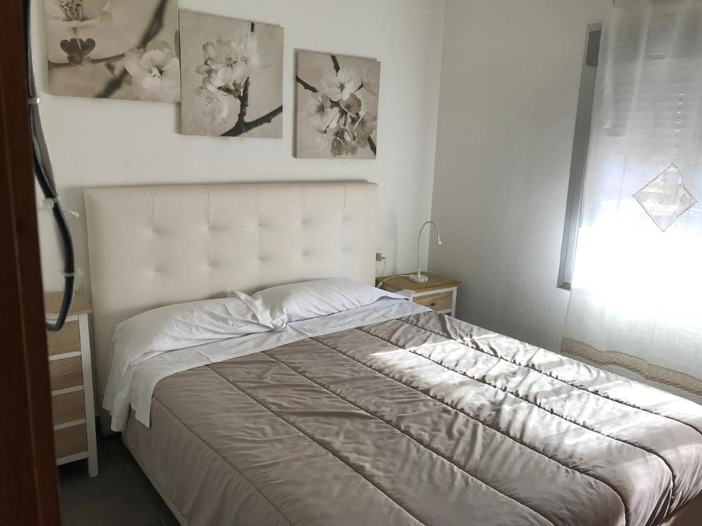 Postel nebo postele na pokoji v ubytování SI Apartamentos Benicassim