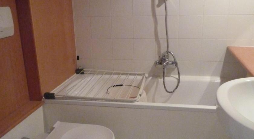 Koupelna v ubytování Marilleva 1400