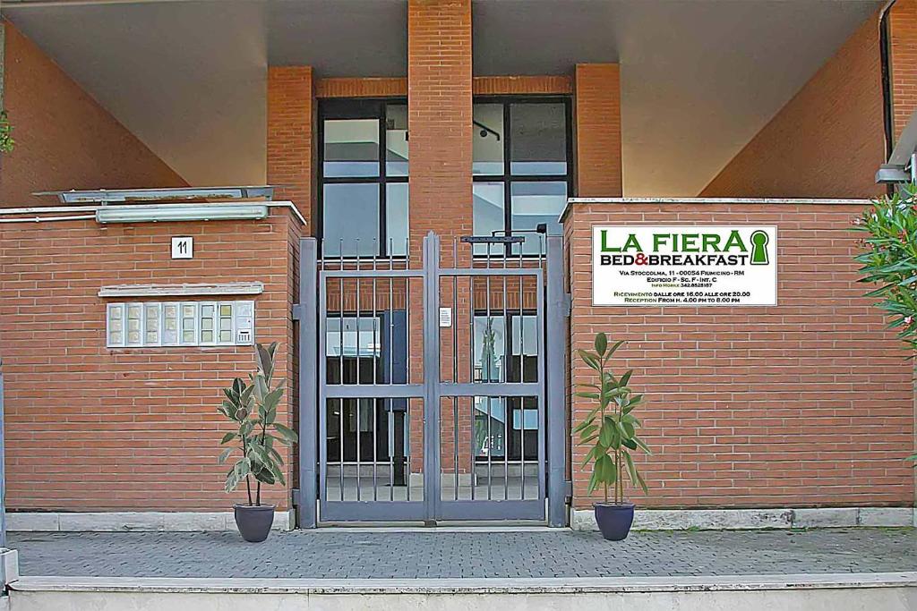 Gallery image of La Fiera GuestHouse in Fiumicino