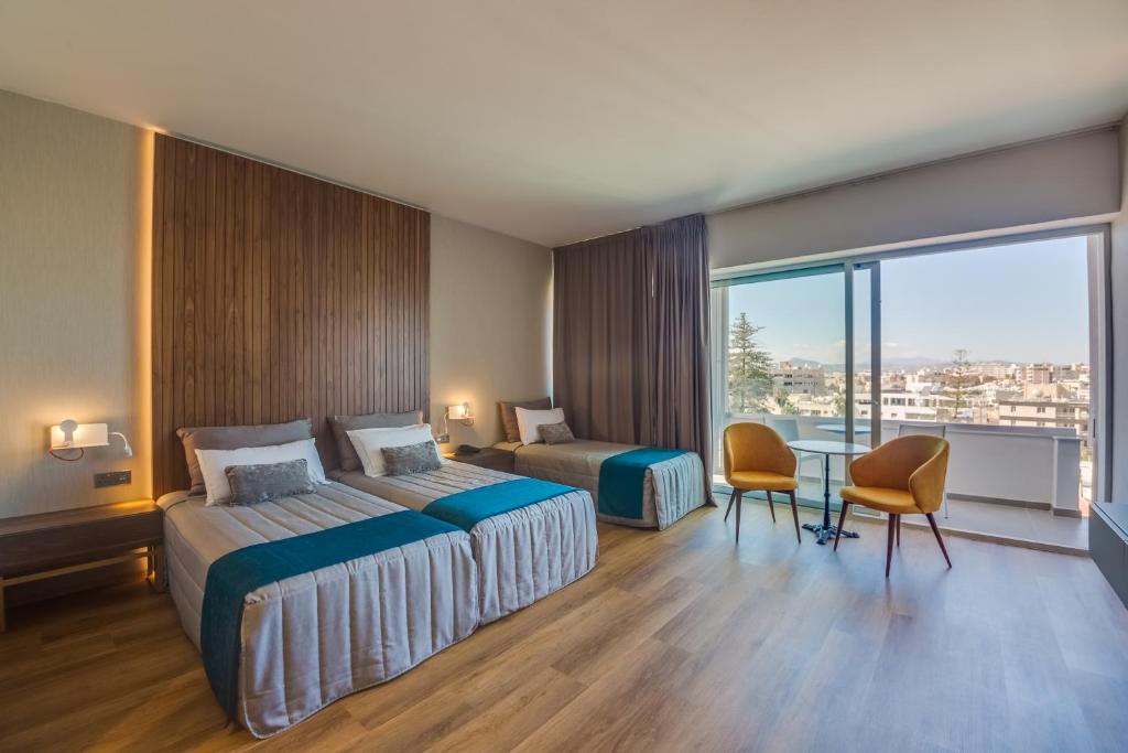 Sun Hall Hotel - Тройная Комната С Видом На Город (3 Взрослых)