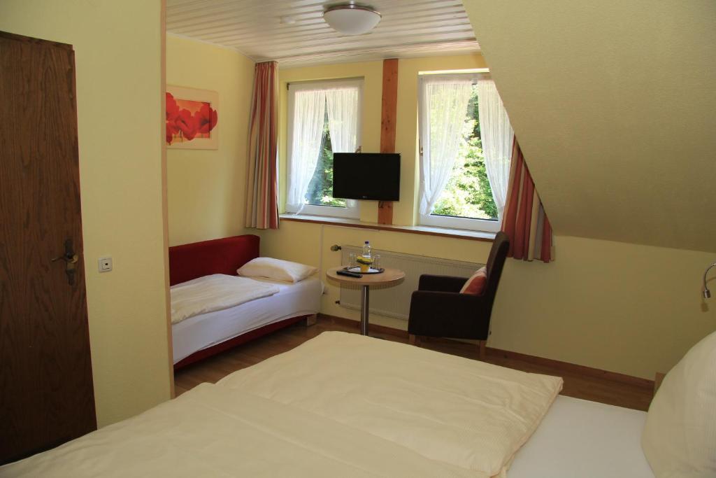 Waldhotel Albachmühle - Triple Room