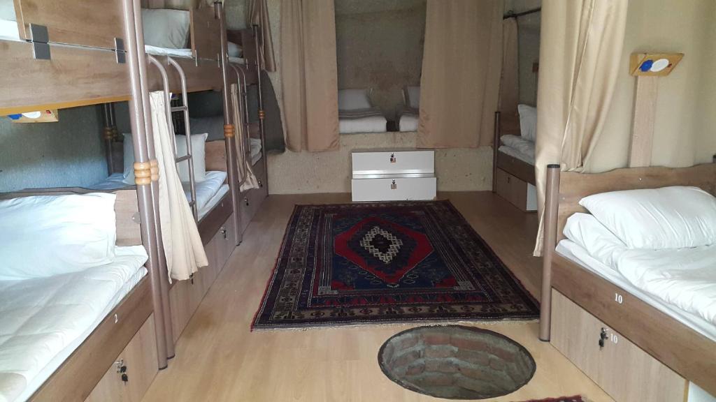 Homestay Cave Hostel - 3