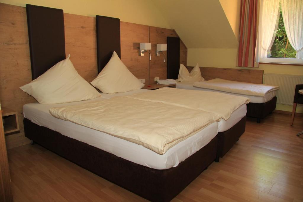 Waldhotel Albachmühle - Quadruple Room