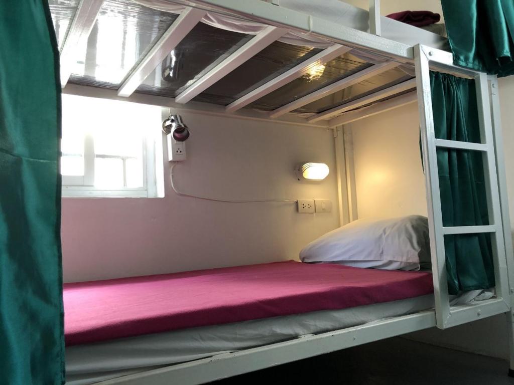 Postel nebo postele na pokoji v ubytování PLOY Hostel