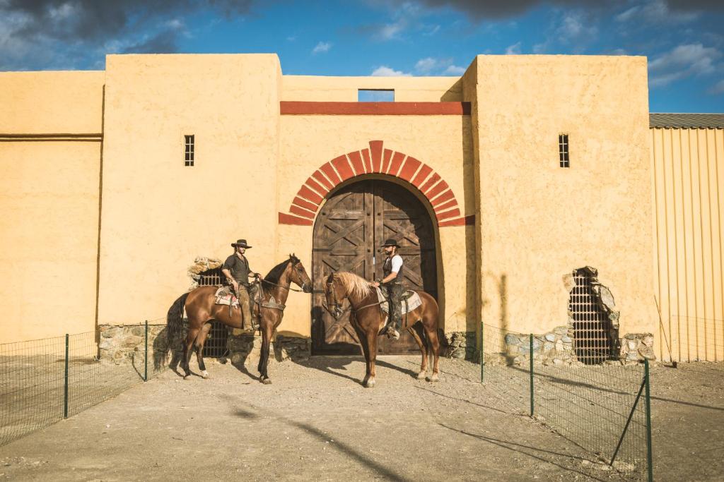 Montar a caballo en el camping o alrededores