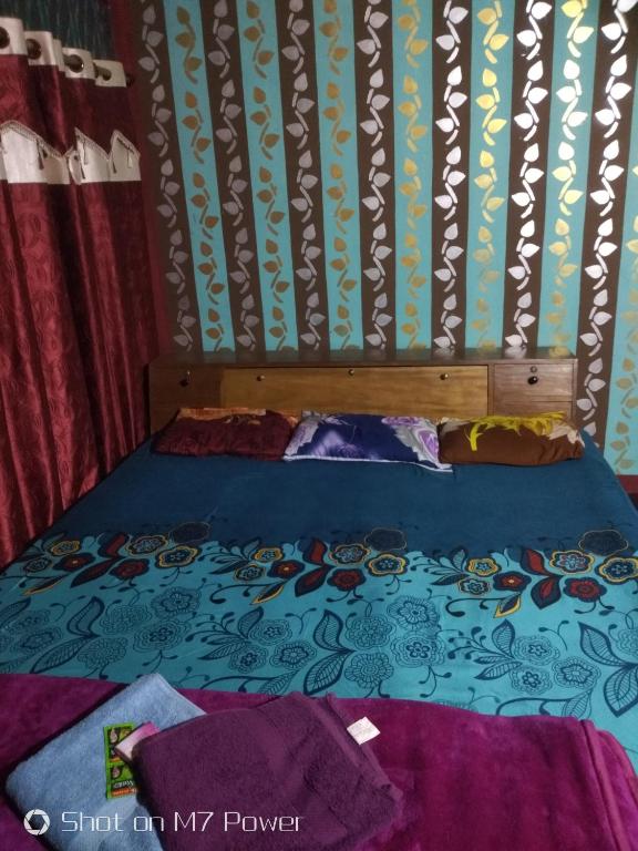 Dekapara Airport Guest House - Deluxe King Room