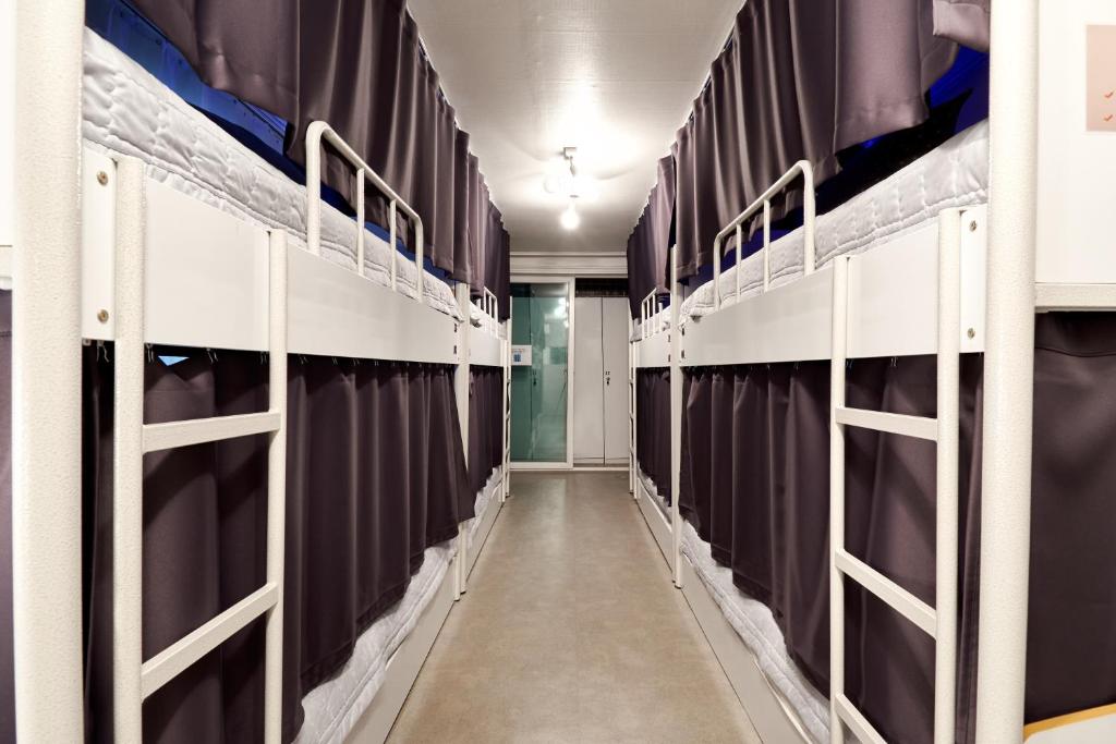 Jun Guesthouse - Bed In 8-Bed Female Dormitory Room