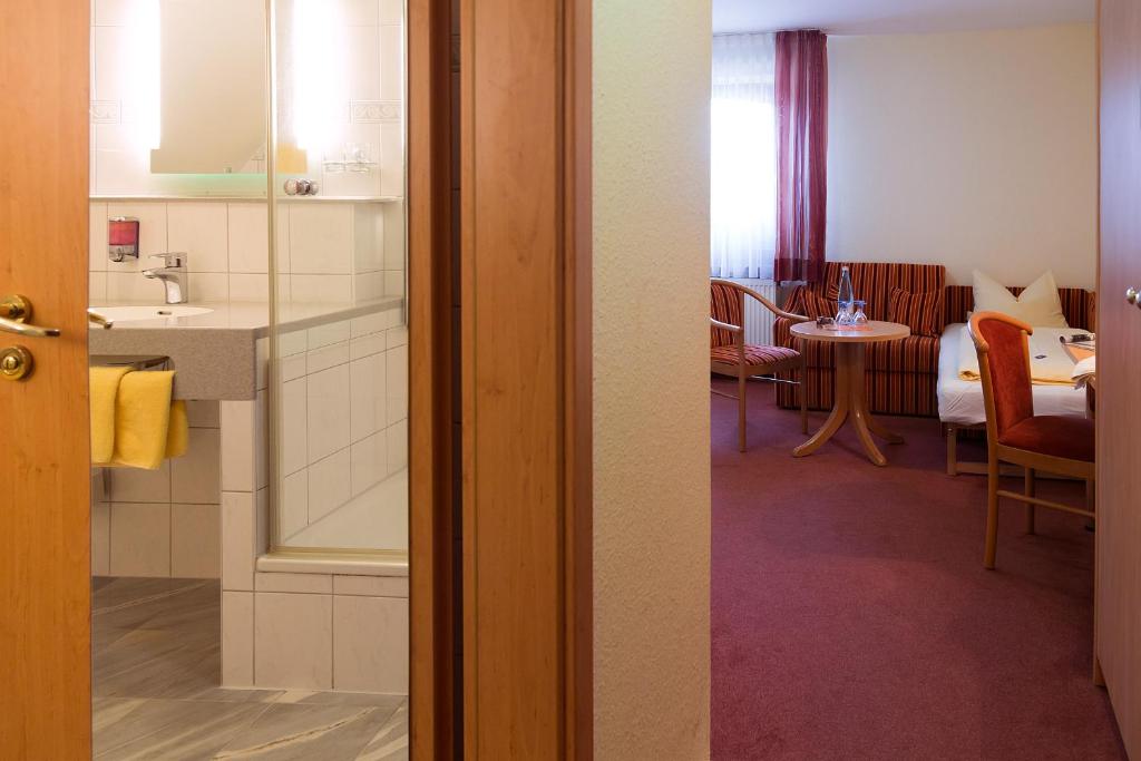 Kuchyň nebo kuchyňský kout v ubytování Hotel - Landgasthof Rebstock